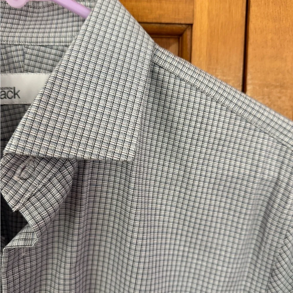Nordstrom Rack Button Up - Picture 2 of 4